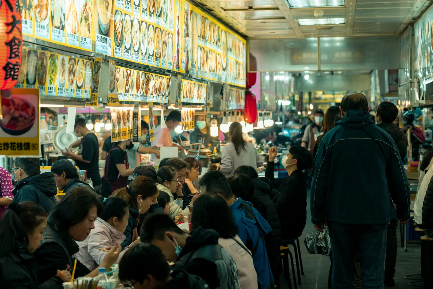 Dining traffic